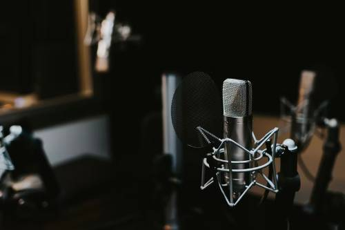 ¿Cuánto cuesta grabar una canción en un estudio? Costes y tarifas